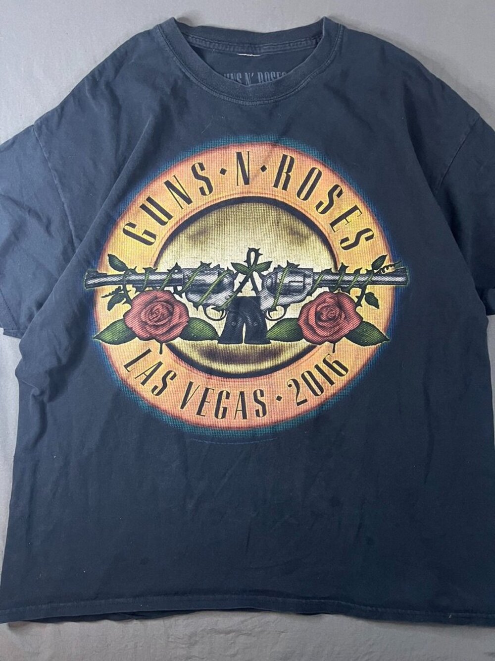 Guns N Roses - Concert Shirt Sz XL - T- Mobile - Las Vegas- April 8th & 9Th 2016